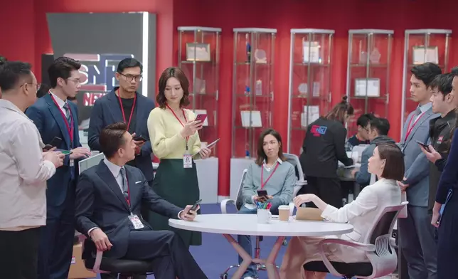 Cathy由佐治步向Man姐嘅挑機樣，真係好過份！