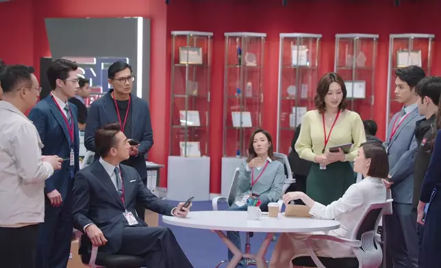 Cathy由佐治步向Man姐嘅挑機樣，真係好過份！