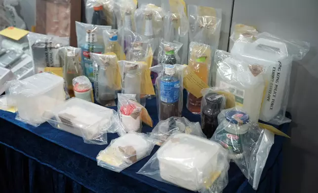 警方拘捕兩名男子涉嫌製造或管有炸藥，相信曾嘗試做燃燒及爆破實驗。