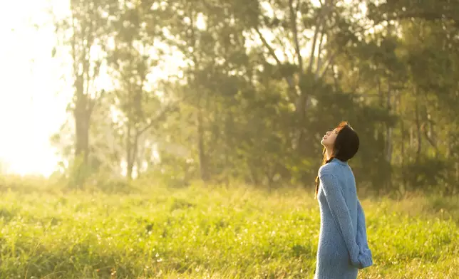 Jasmine自言不是個倔強的人，但在音樂路上卻有一份執著。