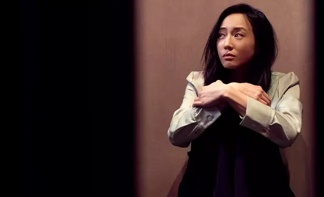 張鈞甯表示這次飾演的角色是一個謎一樣的女人。
