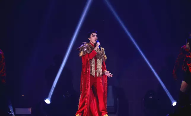 哈薩克斯坦歌手迪瑪希（Dimash）在香港舉行演唱會。