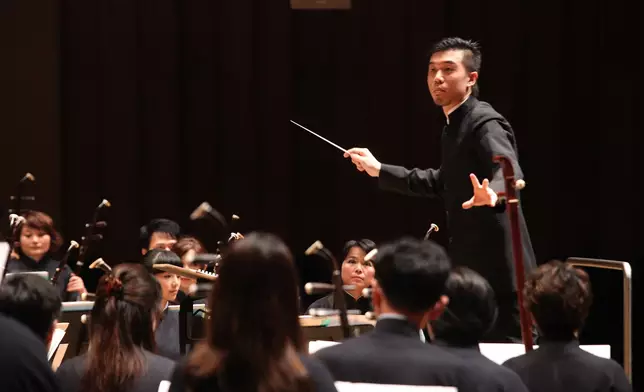 郭氏獲邀指揮多個樂團，現為康樂及文化事務署音樂事務處中樂組高級音樂主任，並擔任香港青年中樂團及音樂事務導師中樂團指揮。