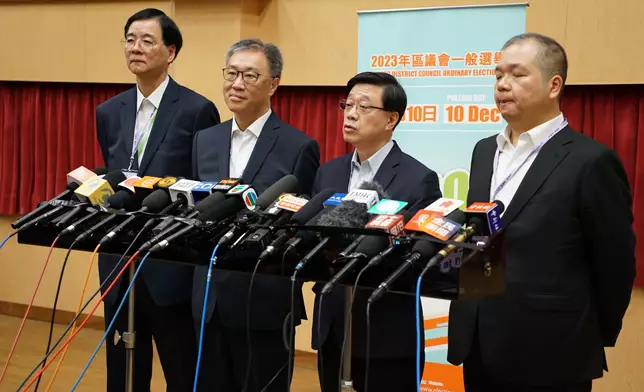 巴士的報記者攝