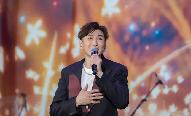 歌手胡渭康昨晚（4日）在伊館舉行一場慈善演唱會。