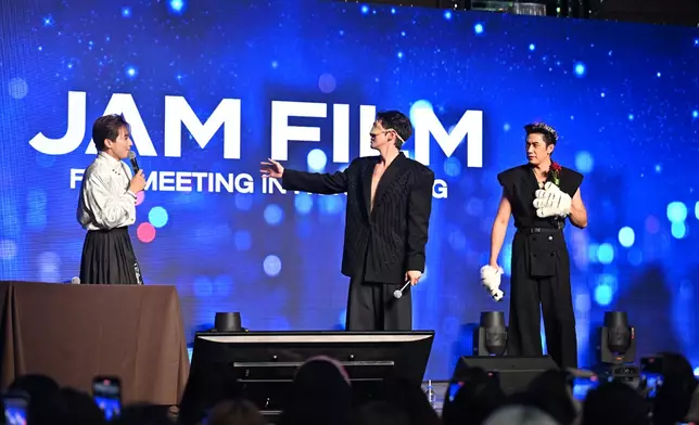 兩人又玩2選1遊戲。