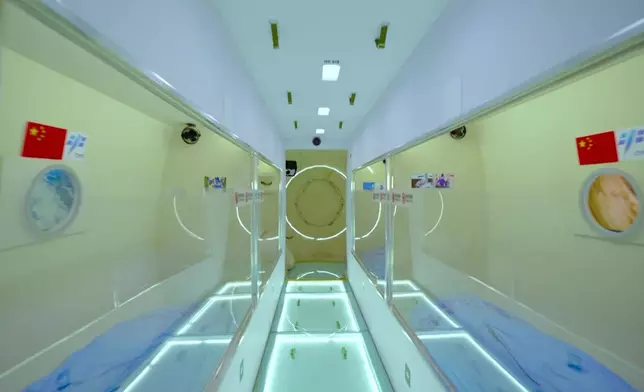 1:1天宮空間站模型值得關注，太空人睡房同埋廁所都有得睇。