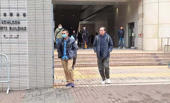 陳沛敏丈夫、前「立場新聞」總編輯鍾沛權續到庭旁聽 (巴士的報記者攝)
