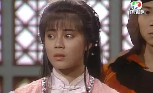 1987年《書劍恩仇錄》中飾演「香香公主」