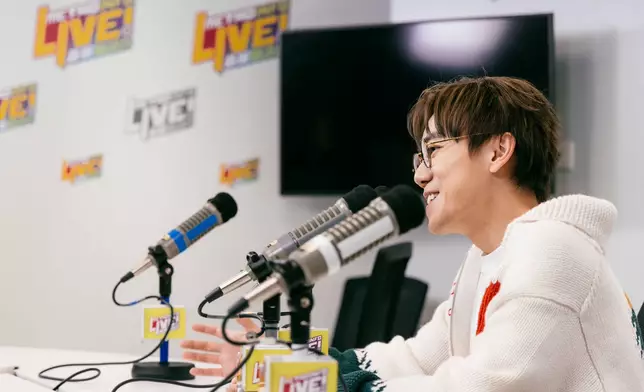 林家謙解釋歌曲最尾的風鈴聲主要是加強孤寂感。