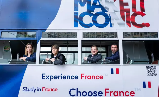 Make It Iconic電車是全球推廣法國品牌的企劃之一。