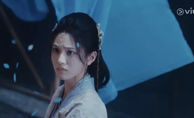 鳳鳶（沈羽潔飾）