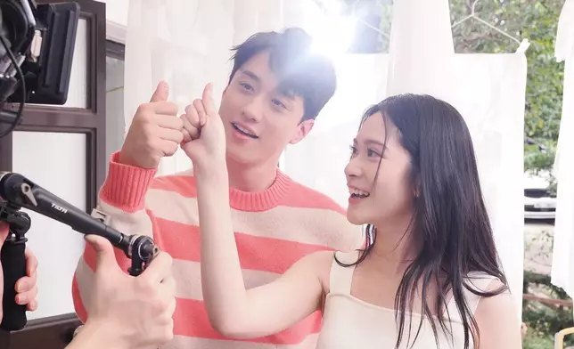 雲浩影新歌《慢性分手》MV邀請港台兩地炙手可熱的劉俊謙擔任男主角。