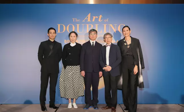 左至右:劉今晨先生、魯力佳女士、張永和教授、嚴迅奇博士及姚嘉珊女士