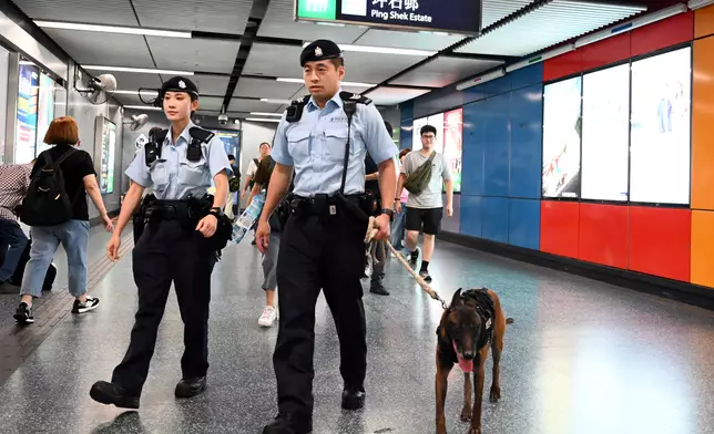六月中，陸上總區會正式接手鐵路警政。香港警察提供
