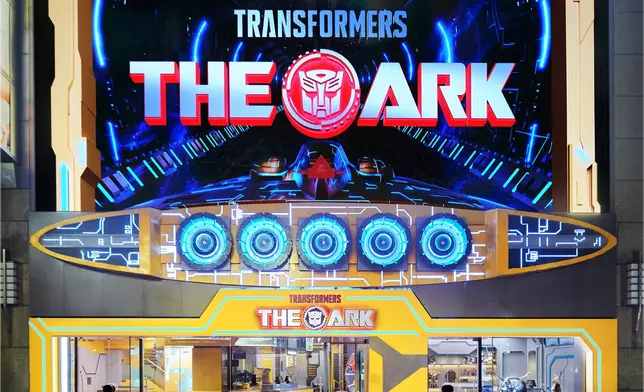 全球首間變形金剛主題餐廳「Transformers The ARK」旋風登港一週年。