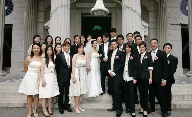 區永權在IG出PO慶祝結婚15周年。