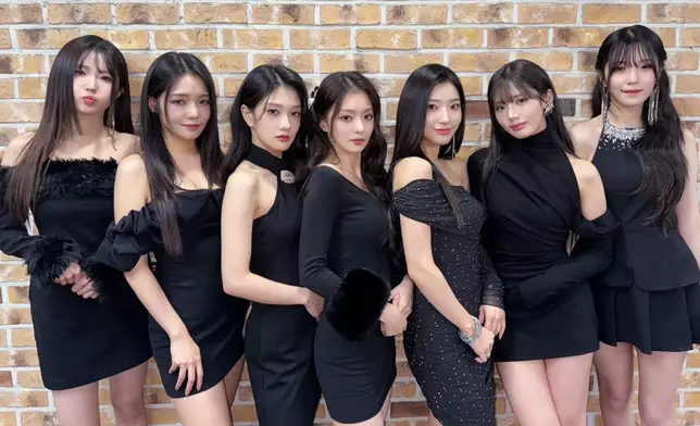 成員們在直播中表示想拿到第一筆結算（fromis_9 twitter圖片）