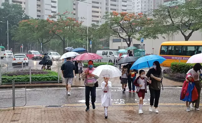 巴士的報記者攝