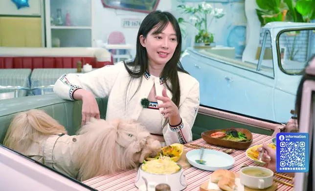 三人一狗到訪台灣寵物米芝蓮餐廳。
