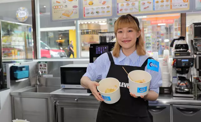 「7仔食檔」提供一系列港式地道美食。