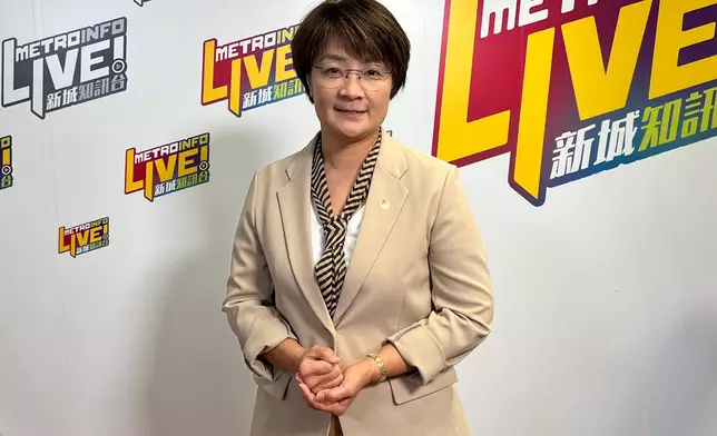 方國珊亦大讚契爺為人好sweet和親民