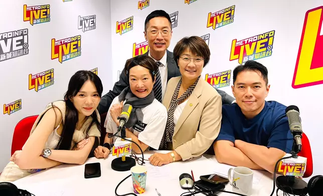 現任西貢區議會議員方國珊日前到新城廣播接受《QK玉瑛室》主持譚玉瑛、何基佑及黃筠兒訪問