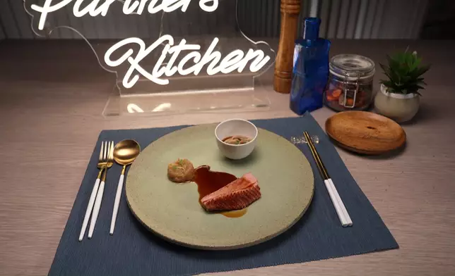 Esther以上海菜「洋蔥鴨兩食」比賽。