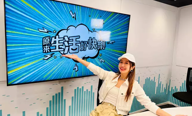 歌手支譽儀（Venus）日前接受新城廣播節目《原來生活好快樂》訪問。