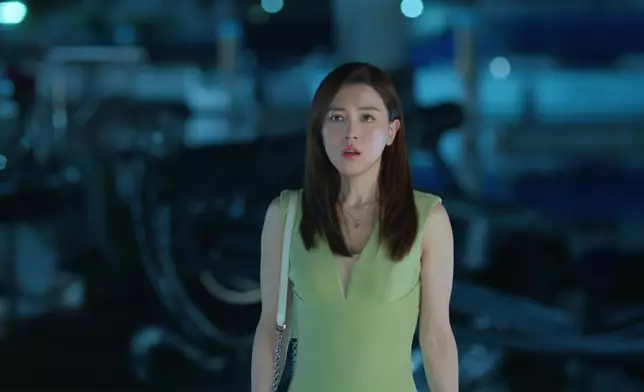 王敏奕再度晒「高顏值喊功」。