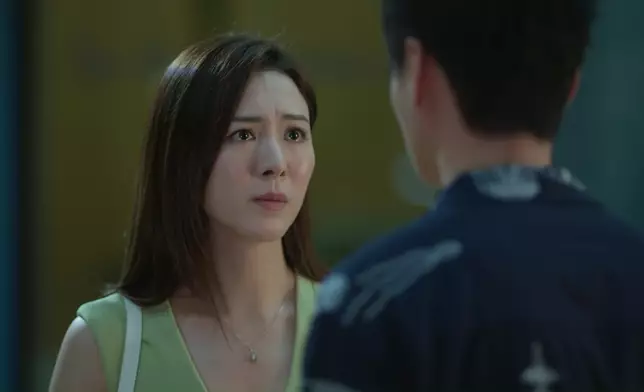 呢一幕敏奕成功將眼淚控制喺眼眶入面，神乎其技。