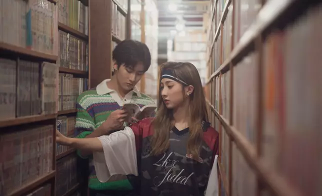 邀請到17歲男模特兒Owen出演男主角。