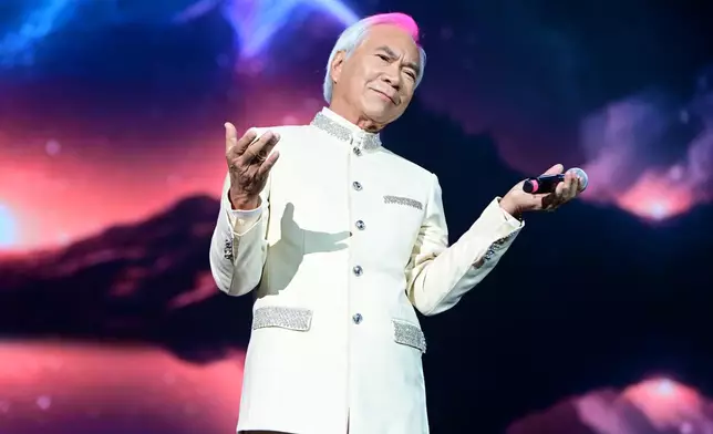 李龍基上周在澳門舉行「風繼續吹，女繼續追」演唱會。