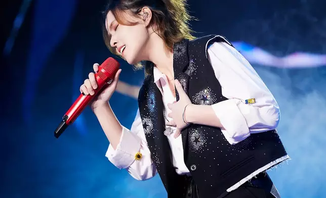 Sunnee楊芸晴IG圖片