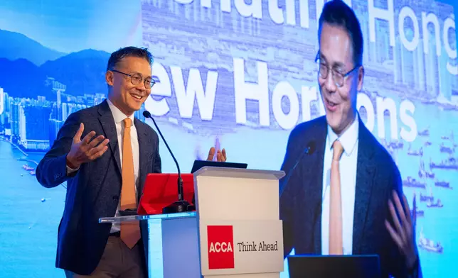 麥肯錫資深董事兼大中華區主席倪以理發表主題演講。