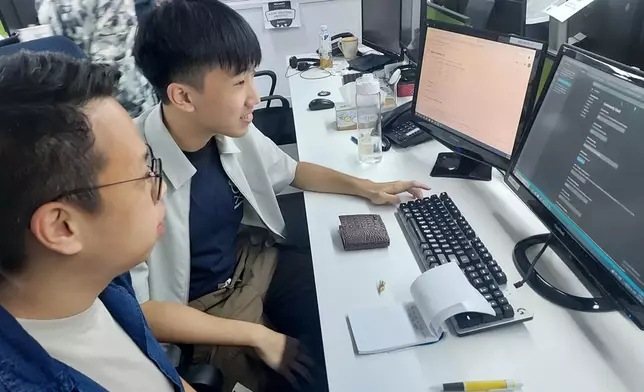 熱愛創科的米洋，按興趣被配對到科技企業工作體驗，投入度自然高，表現自然出色，結果獲延聘為暑期工。圖片由青少年發展企業聯盟提供