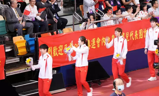 金牌選手亮相《奧運健兒大匯演》135萬觀眾捧場。（巴士的報記者攝）