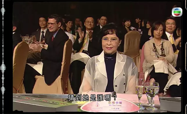 2006年香港小姐競選，狄娜一句KO曾志偉，搞到現場人士好興奮。