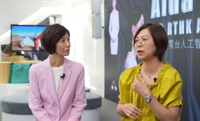 韋佩文表示《傑出華人系列》AI復修，效果比傳統復修更快更好（巴士的報記者攝）