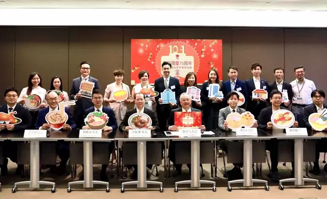 飲食業聯同多個界別在十一國慶當日推出優惠，有超過3600間食肆參與，數字較去年多逾一倍。