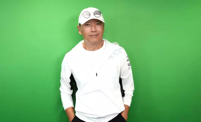 三哥透露跟戚美珍於82年認識，90年結婚，當年大家都鍾意小朋友就結婚。