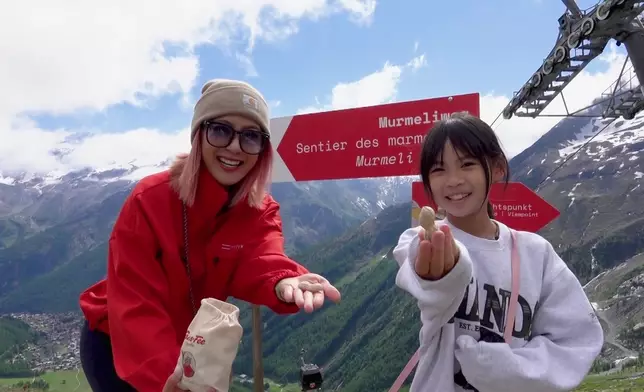 去咗著名嘅土撥鼠山坡餵野生土撥鼠，好可愛呀！