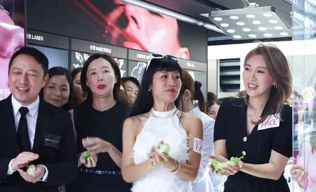 即場教路增桃花運貼士。