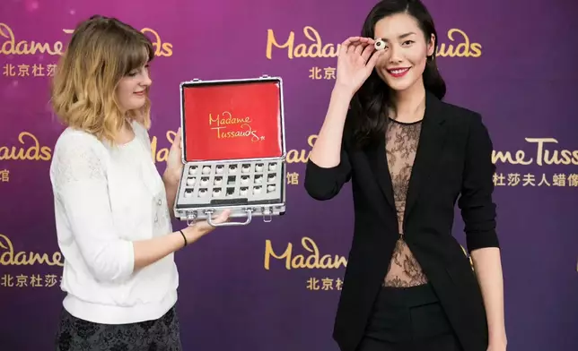 國際超級模特兒劉雯的蠟像，即將登陸香港杜莎夫人蠟像館。（圖片來源﹕北京杜莎夫人蠟像館）