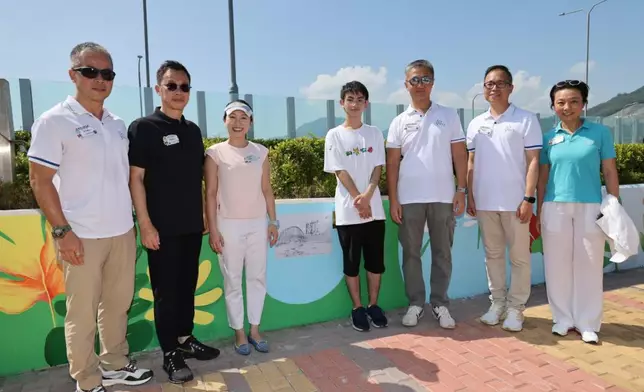 壁畫由設計到製作歷時一個多月，由各方持份者及義工一同參與