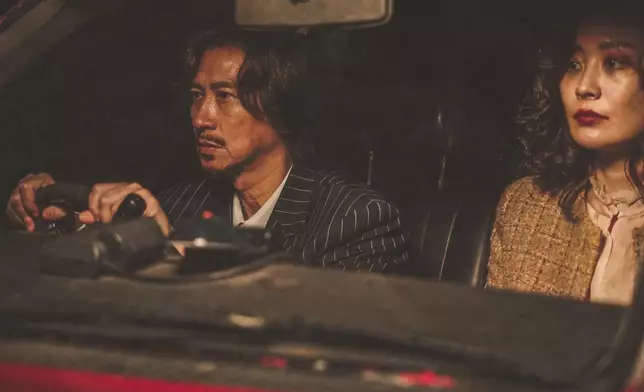 陳法拉有份參與的電影《贖夢》，獲英國曼徹斯特Grimmfest電影節頒發「最佳導演獎」。