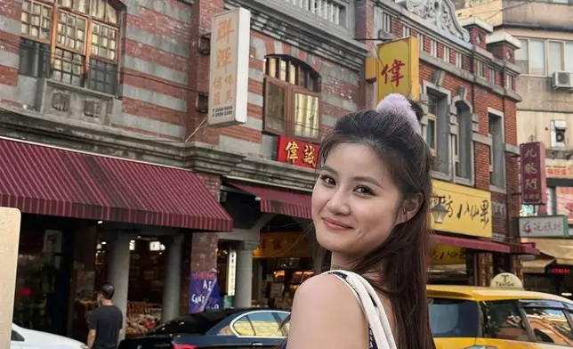 被指美貌混合周秀娜和陳法拉優點