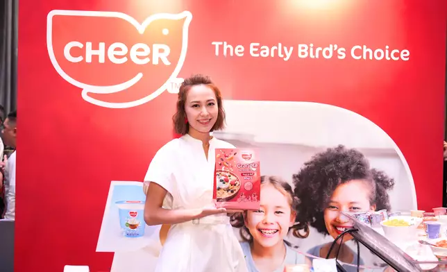 湯怡出席大昌行Cheer早餐品牌推廣活動。