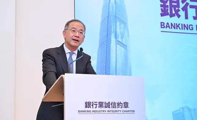 香港金融管理局總裁余偉。政府新聞處圖片