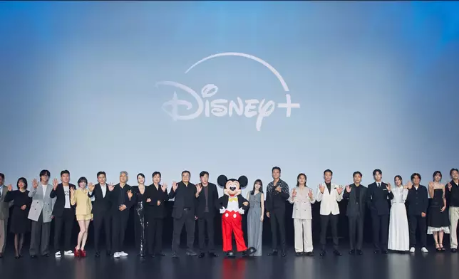 11月21日的迪士尼亞太區內容發布會，日韓巨星齊齊台上列陣（Disney+提供圖片）